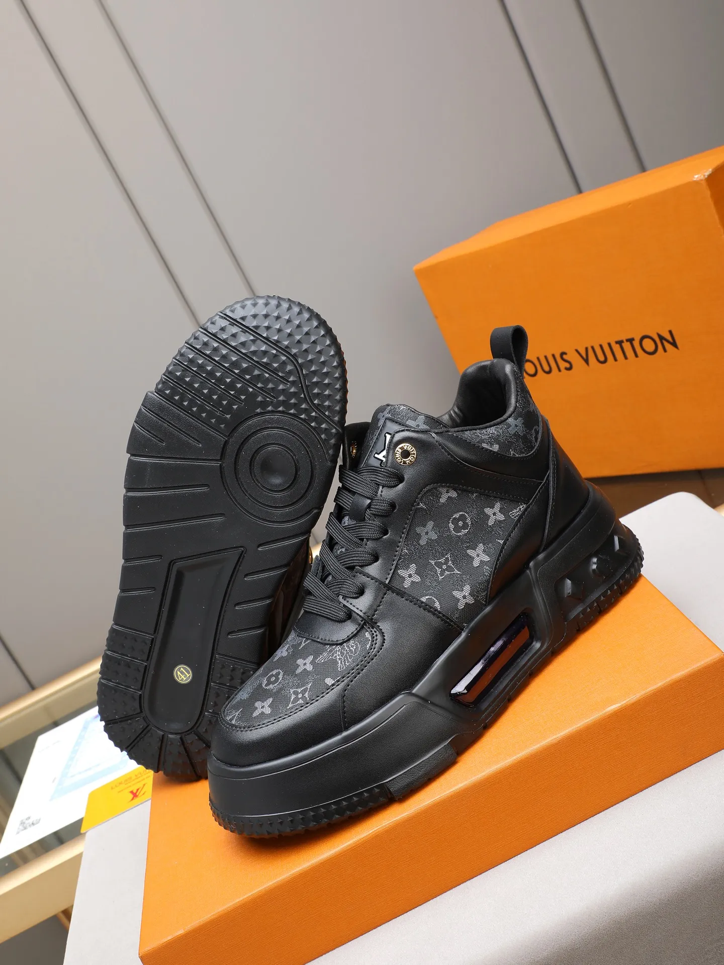 PP460 High Top Men's [LV] Autumn and winter high top classic hot style💝 👣👣Perfect last shape, beautiful design style 💋 💋This winter is no longer cold😢😢Cow leather➕LV special material➕Breathable sheep lining➕Non-slip and wear-resistant foam air cushion outsole🎩A must-have for fashionable men❗Number: 38-44 (45 custom-made) The real thing looks better🎬The real thing looks better👅, 5 colors to choose from